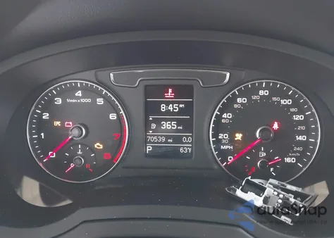 2018 Audi Q3 2.0T Premium/2.0T Sport Premium z USA, uszkodzony, nr VIN WA1ECCFS9JR027079